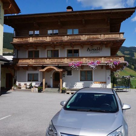 Ferienwohnung AlpenHit Saalbach Exterior foto