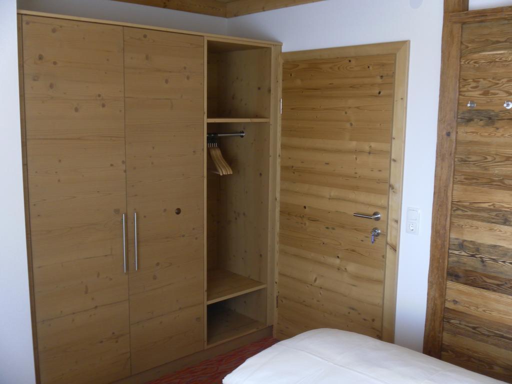 Ferienwohnung AlpenHit Saalbach Zimmer foto