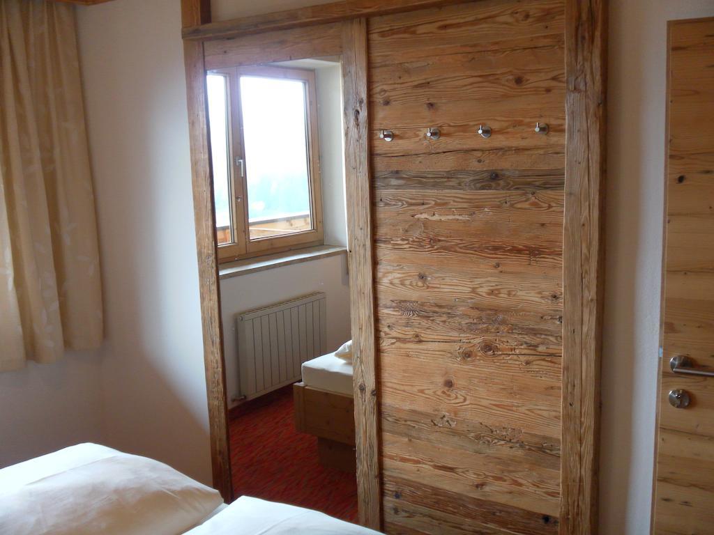 Ferienwohnung AlpenHit Saalbach Zimmer foto