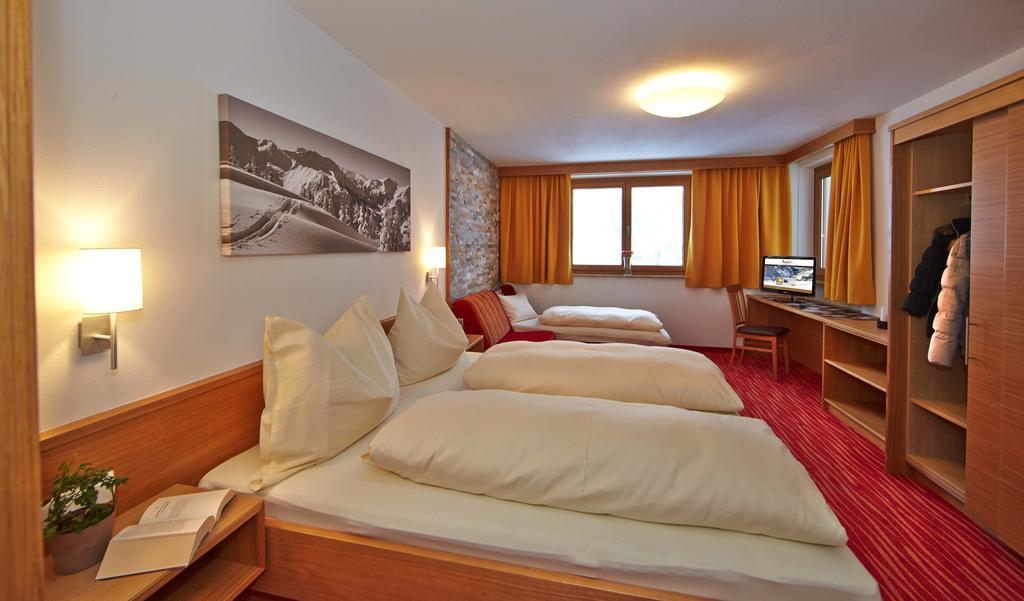 Ferienwohnung AlpenHit Saalbach Zimmer foto